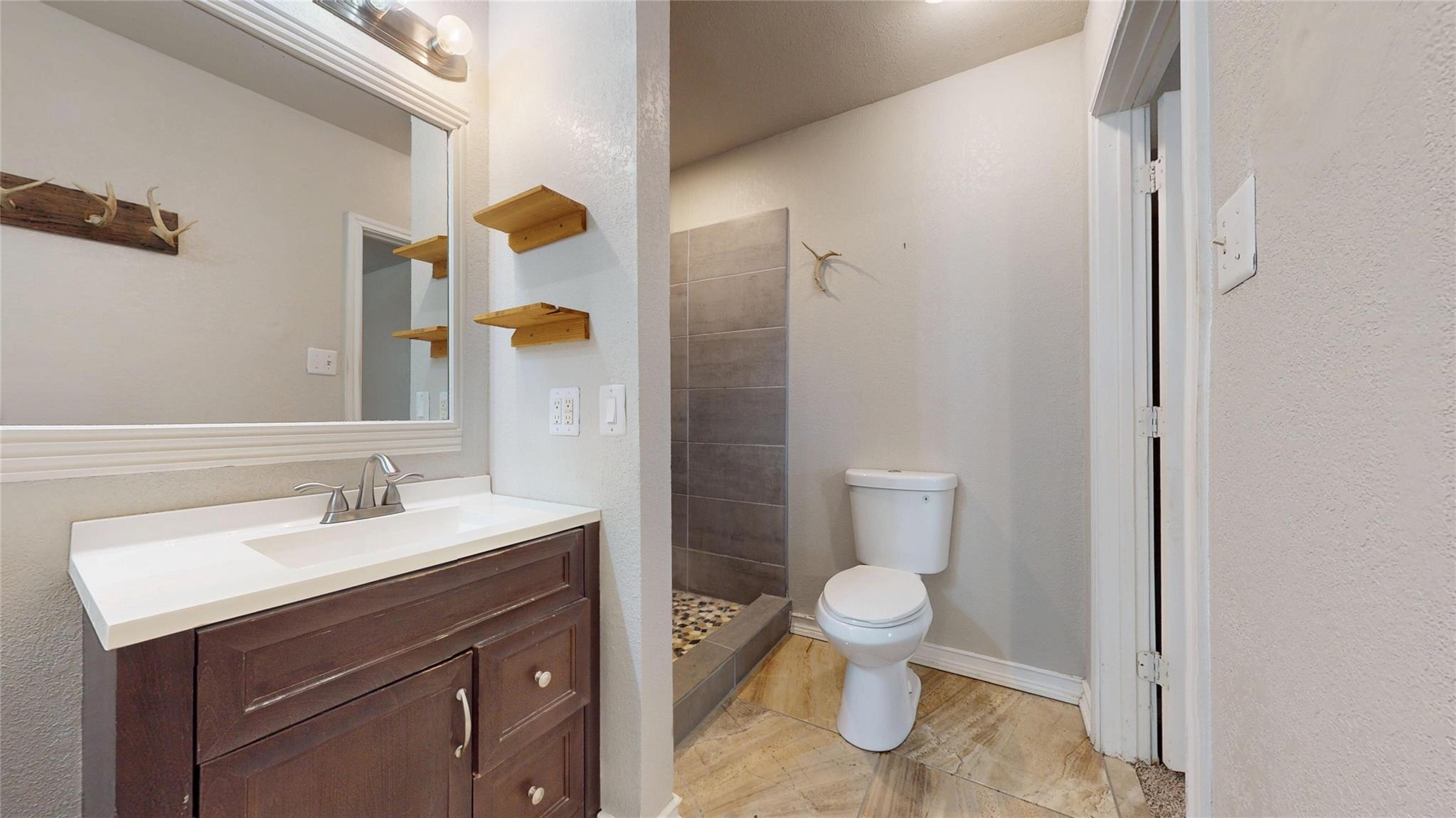 Sir Lancelot Cir, Midlothian, TX 76065