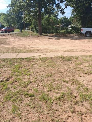 Crescent Dr, Tyler, TX 75702