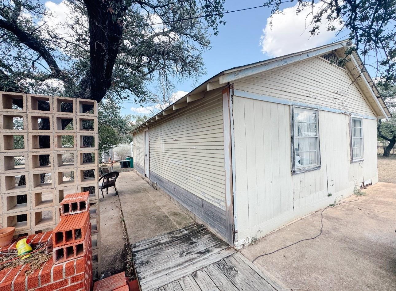 Austin Ave, Brownwood, TX 76801