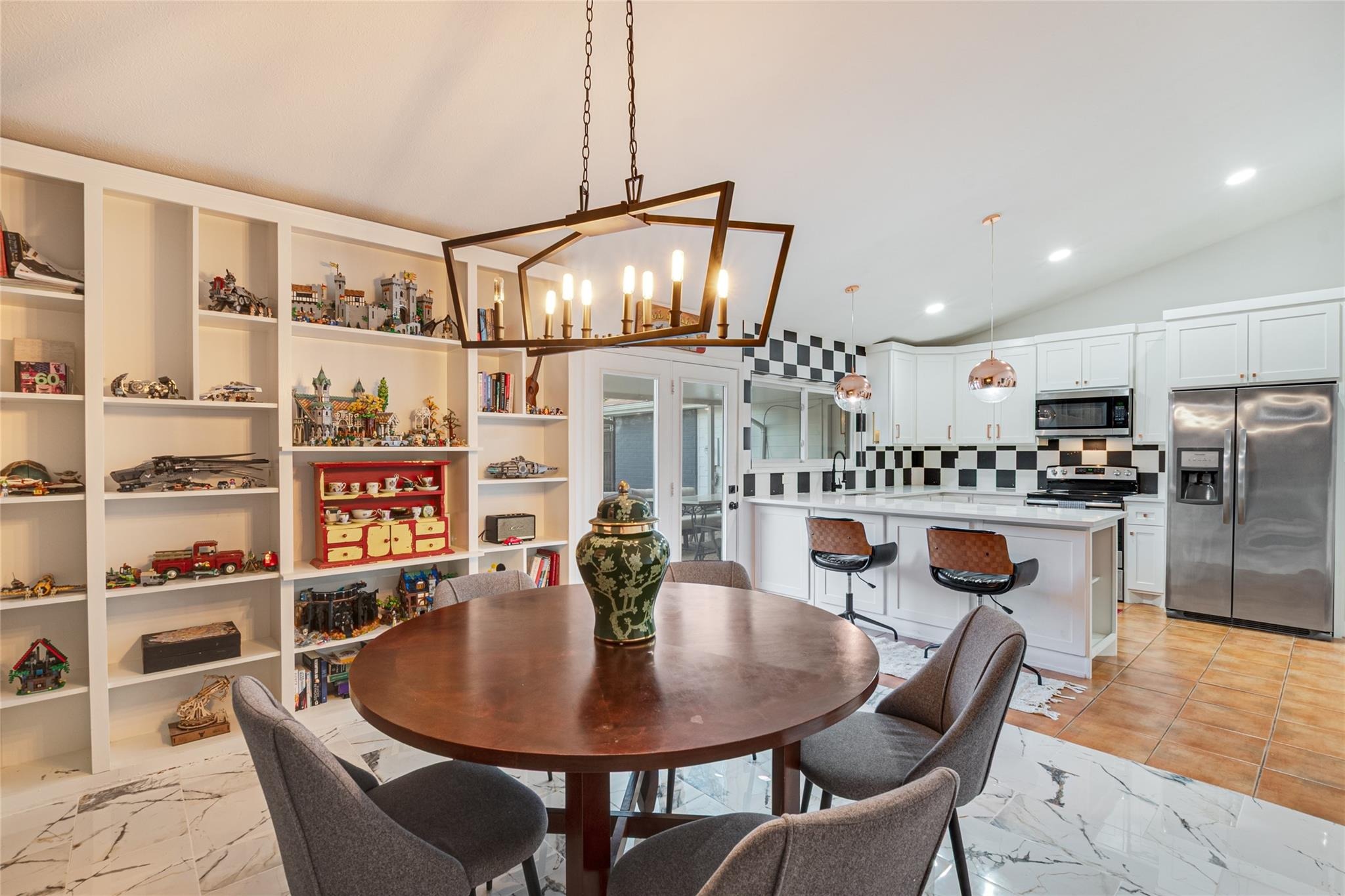 Hale St, The Colony, TX 75056