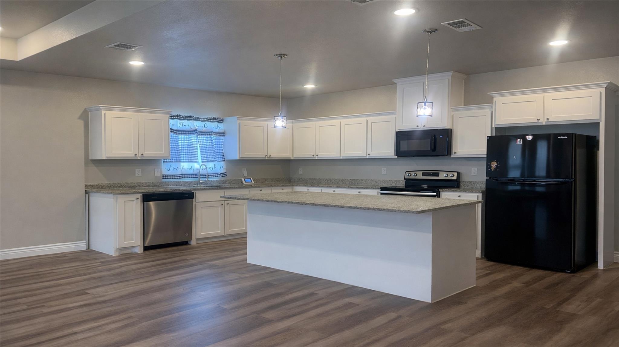 College St, Greenville, TX 75401 #1
