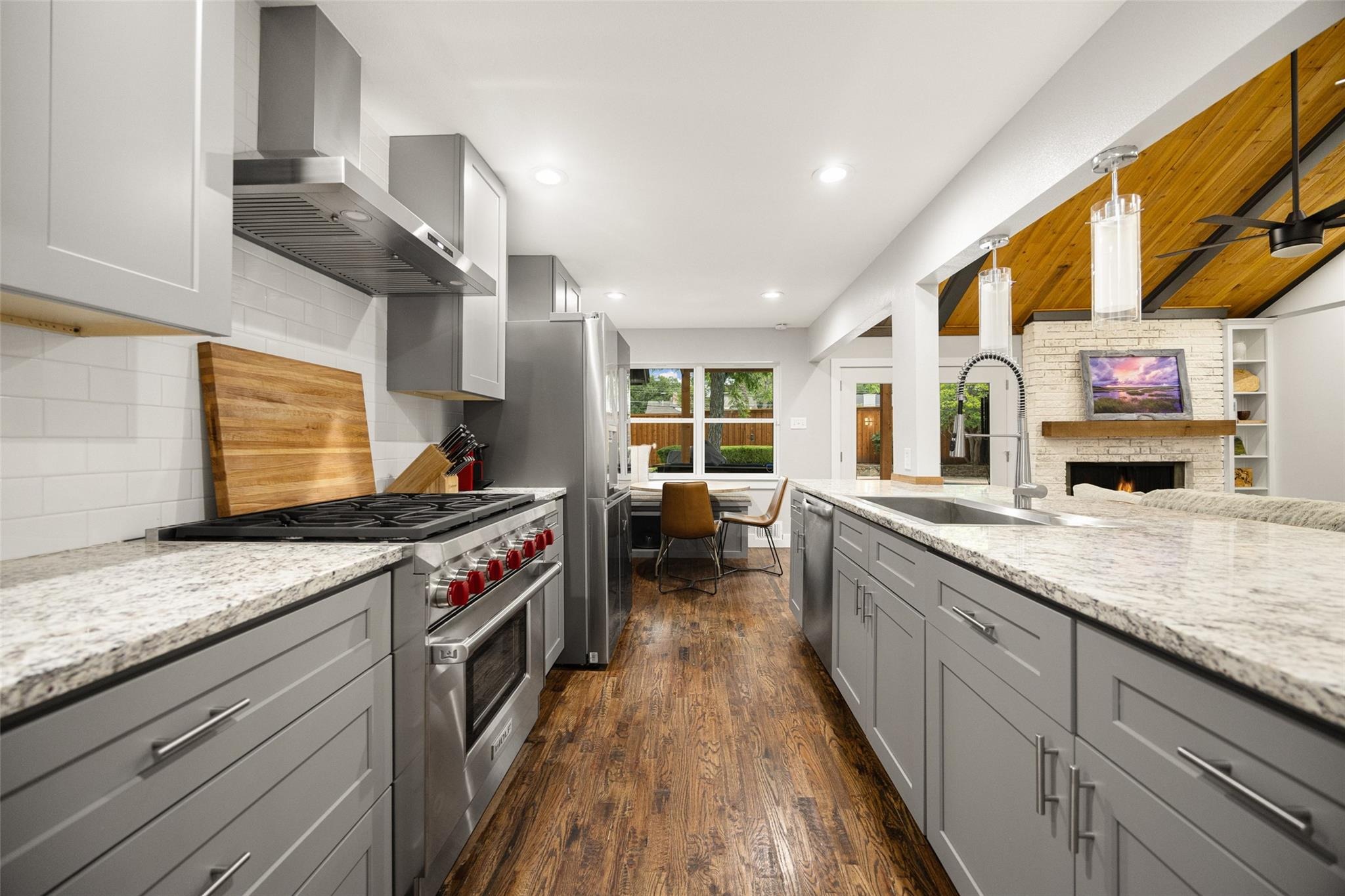 Vistadale Dr, Dallas, TX 75238