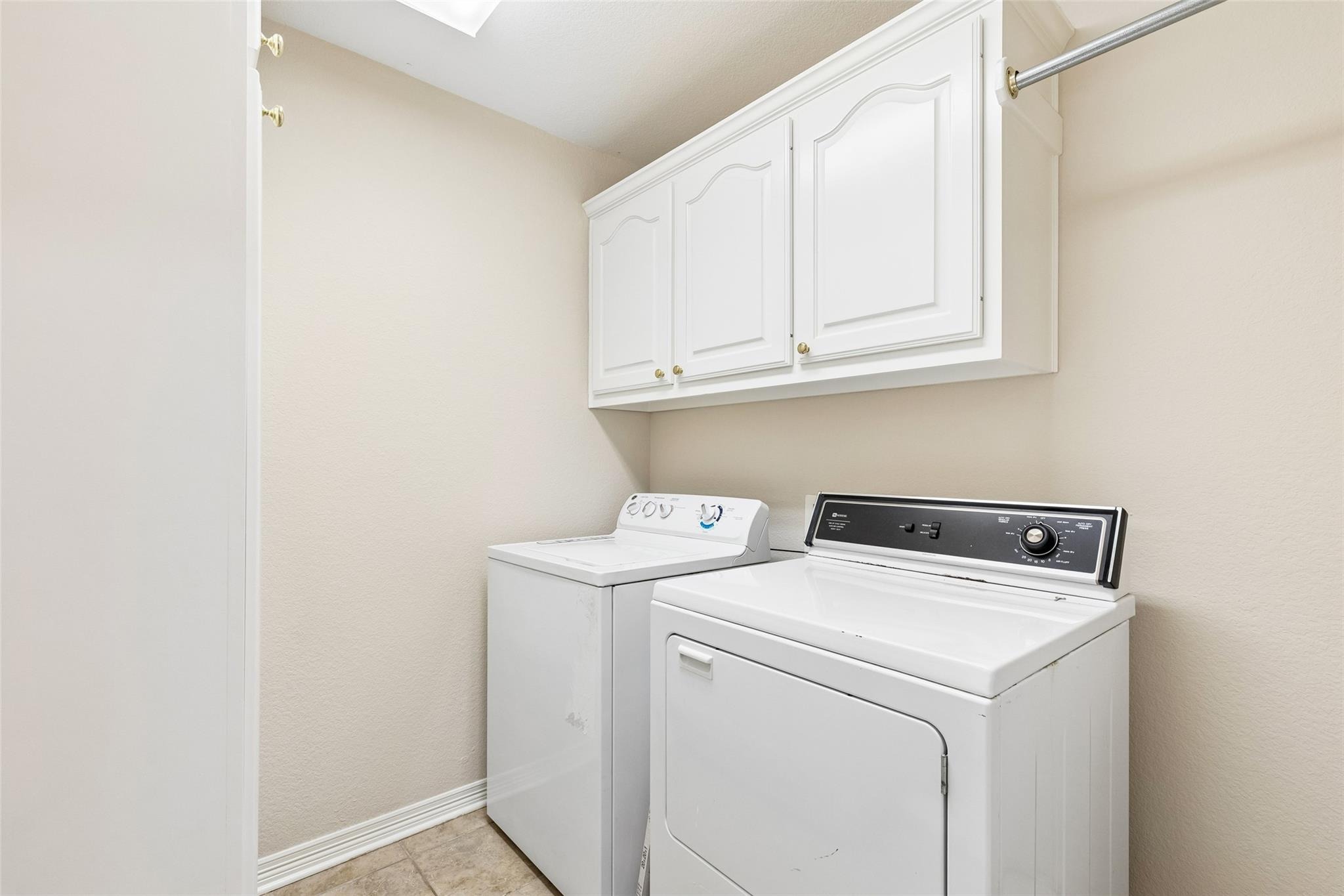 Crestway Dr, Cedar Hill, TX 75104