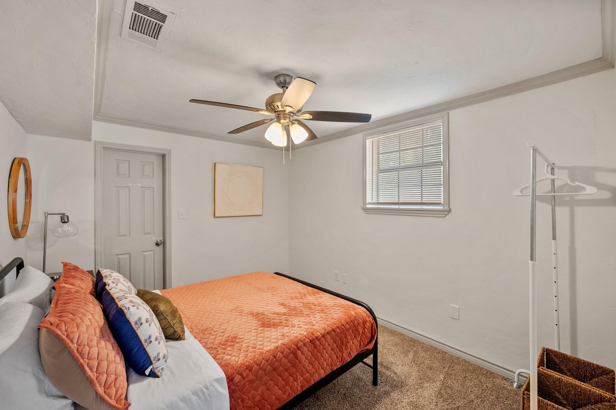 Suffolk Dr, Fort Worth, TX 76109