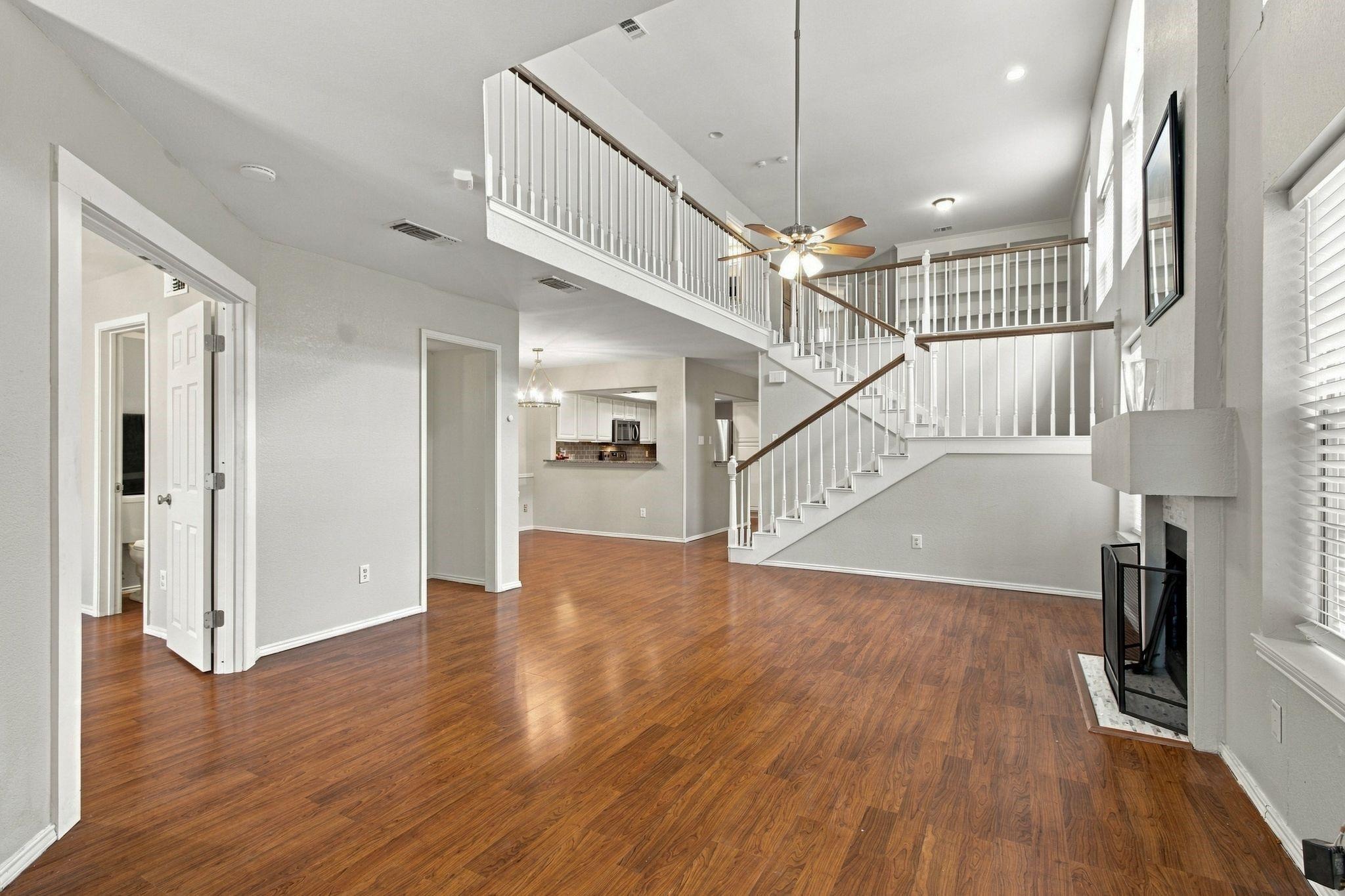Jeanette Way, Carrollton, TX 75006