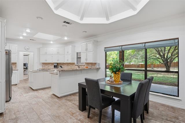 Cross Timber Dr, Southlake, TX 76092
