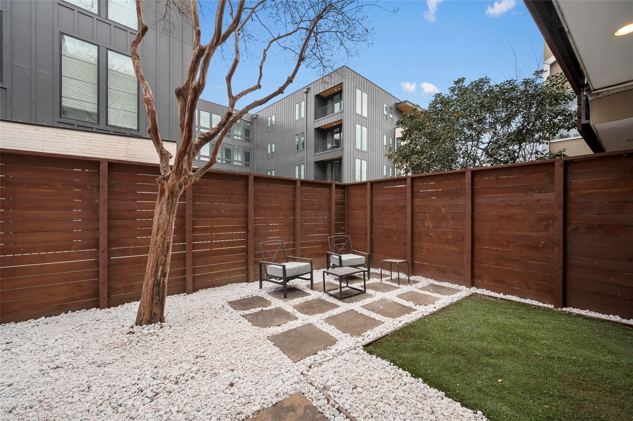 Capitol Ave, Dallas, TX 75206