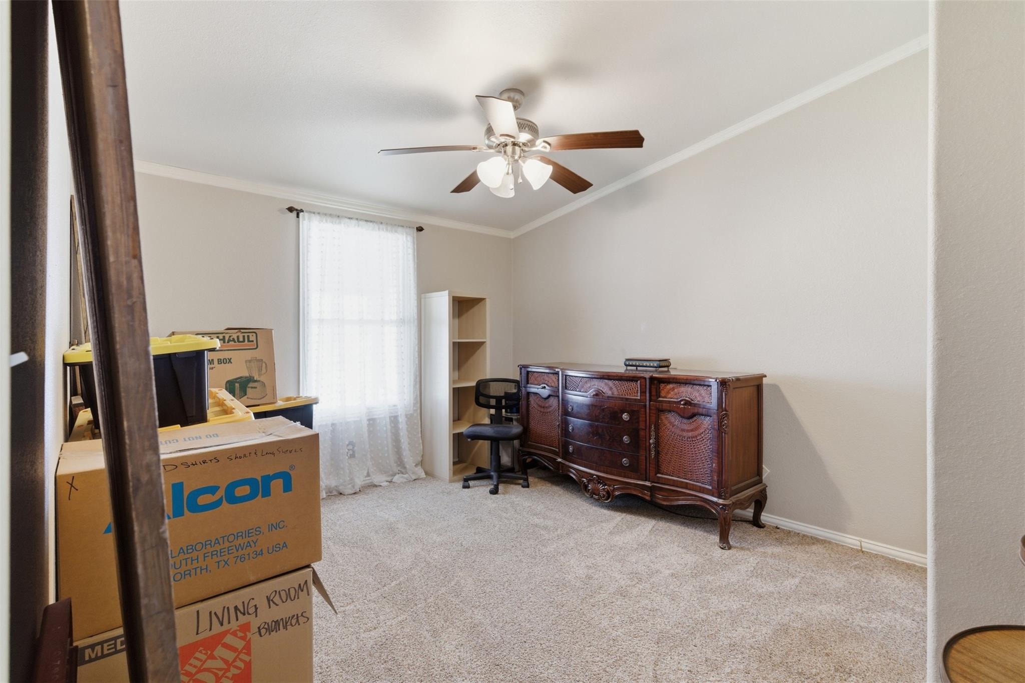 Sky Ct, Granbury, TX 76049