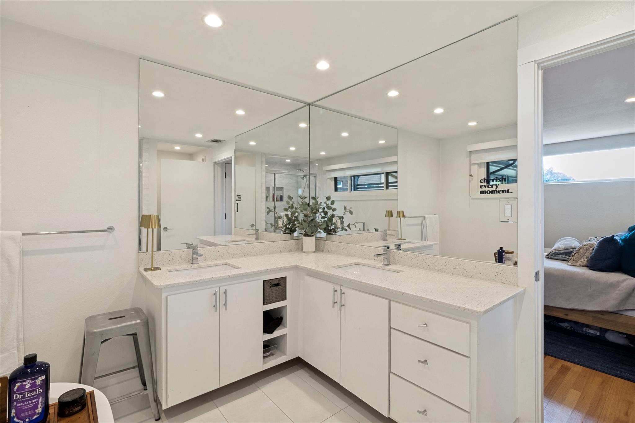 Rolling Rock Ln, Dallas, TX 75238