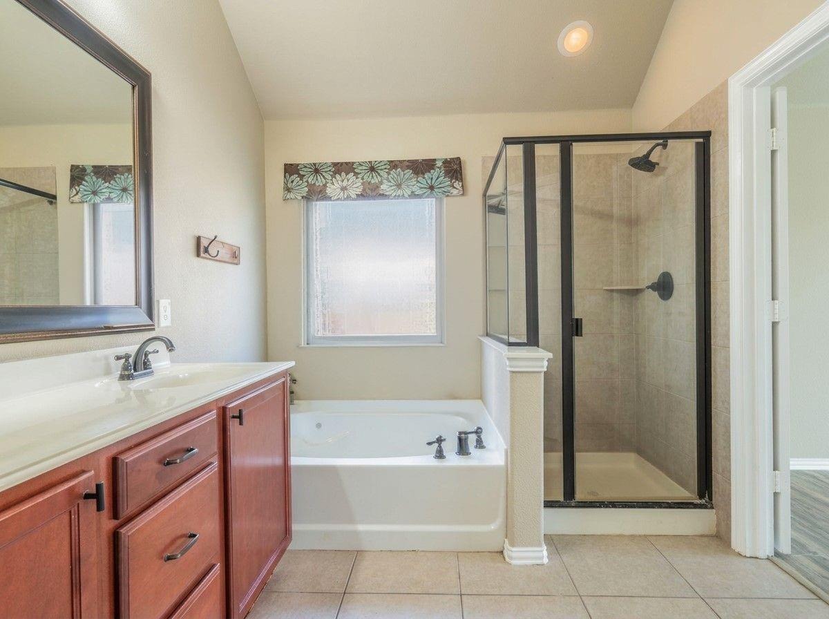 Cheryl St, Crowley, TX 76036 #1