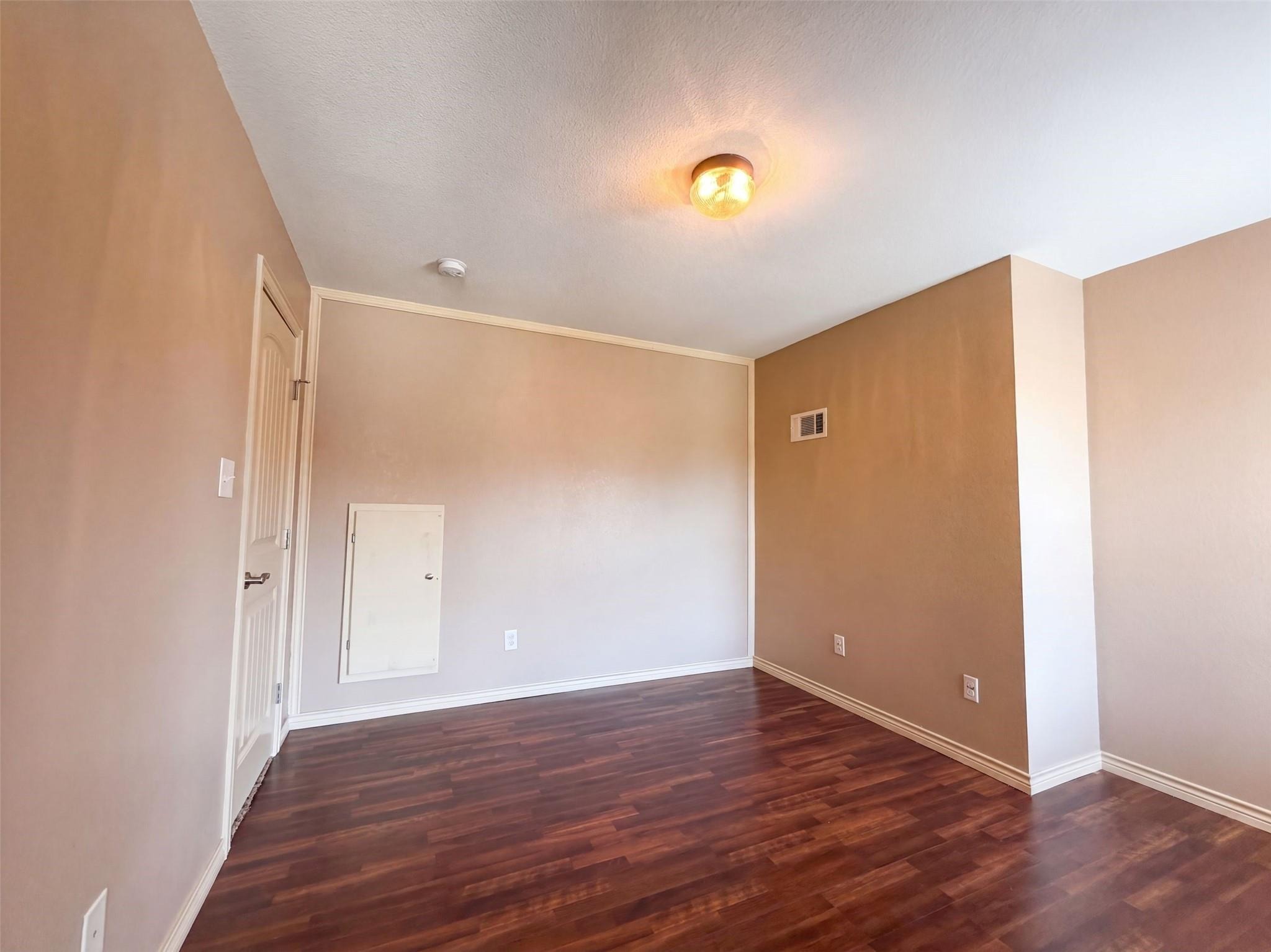 Chesterfield Pl, Arlington, TX 76017 #1