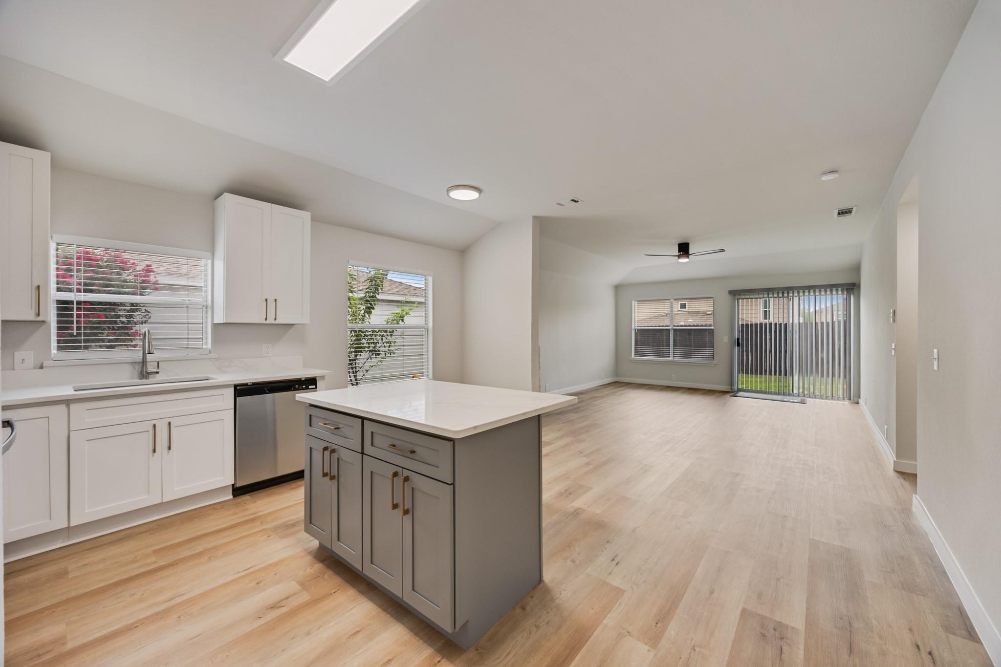 Larkin Dr, Dallas, TX 75227