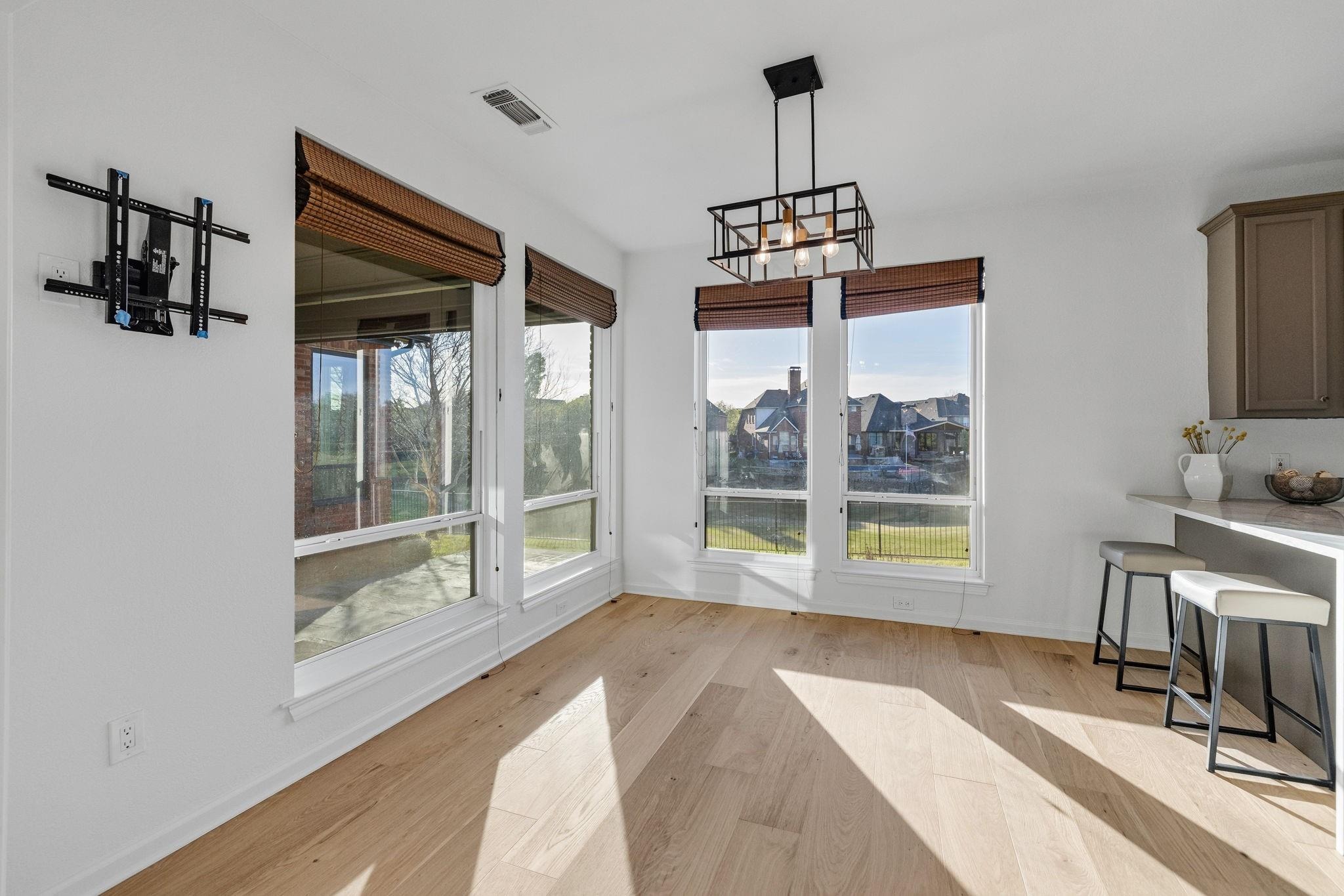 Brookside Dr, Irving, TX 75063 #1