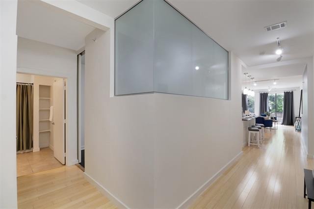 Hall St, Dallas, TX 75219