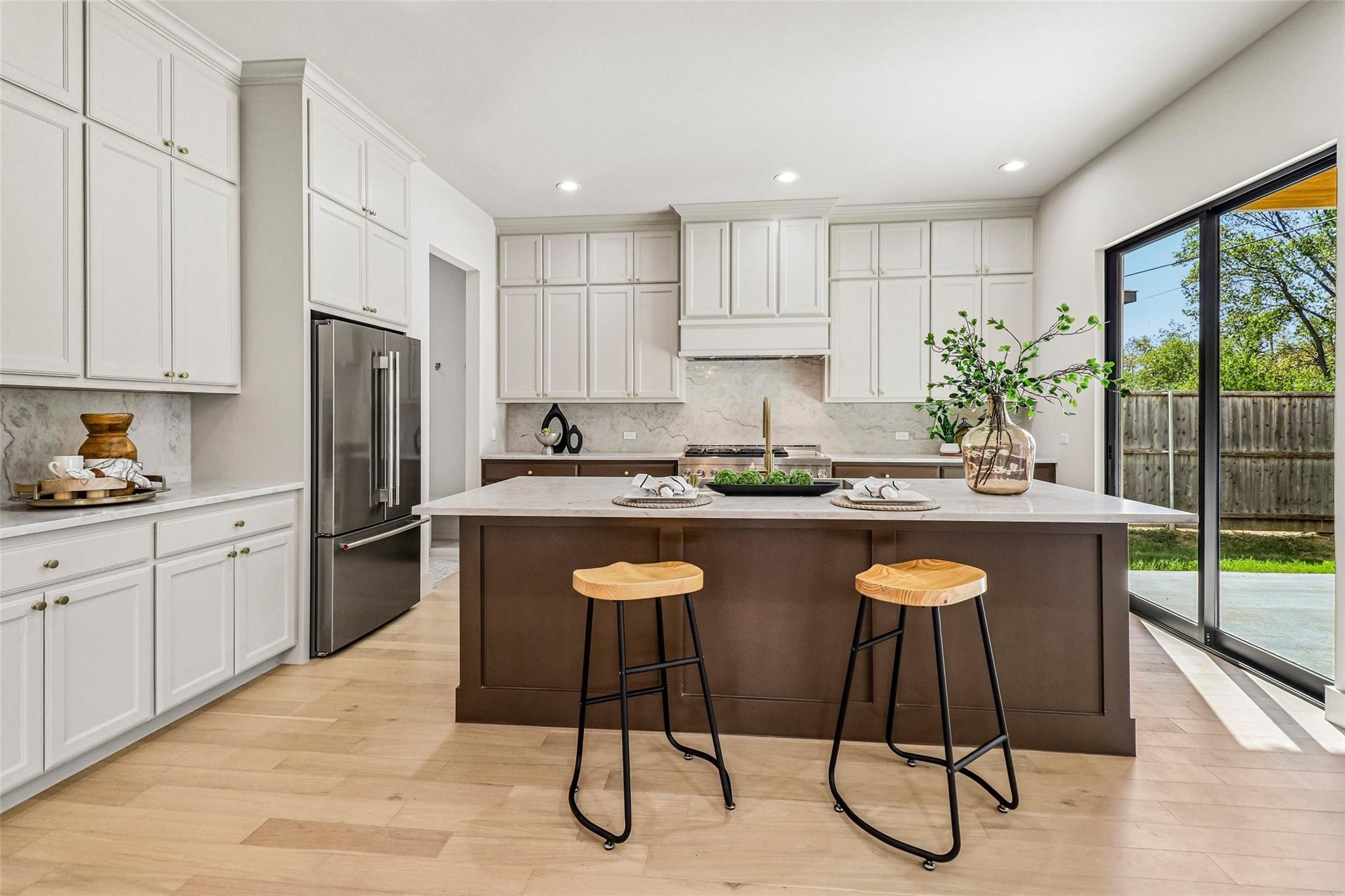 Life Ave, Dallas, TX 75212