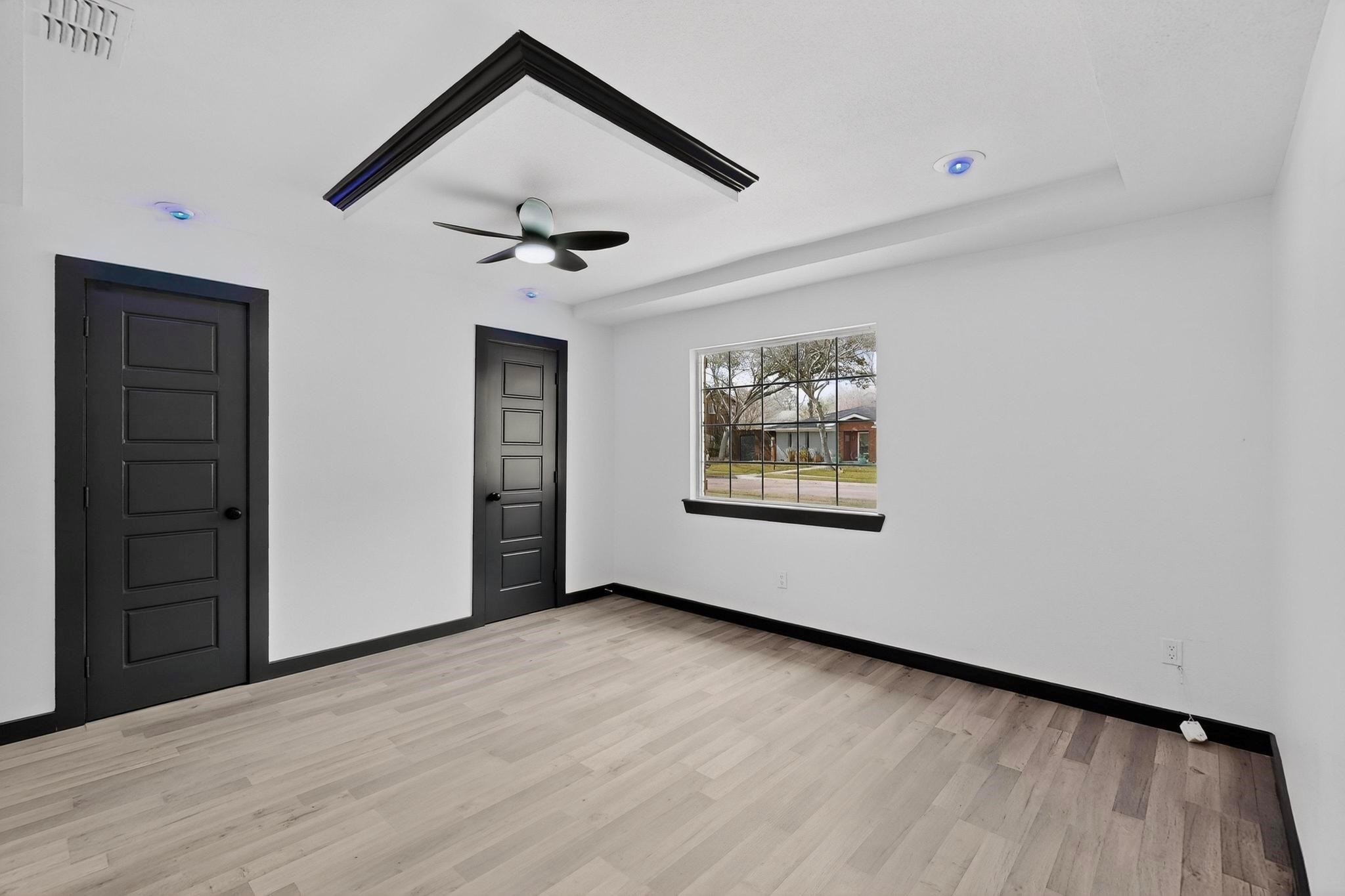 Drummond Dr, Dallas, TX 75228 #1