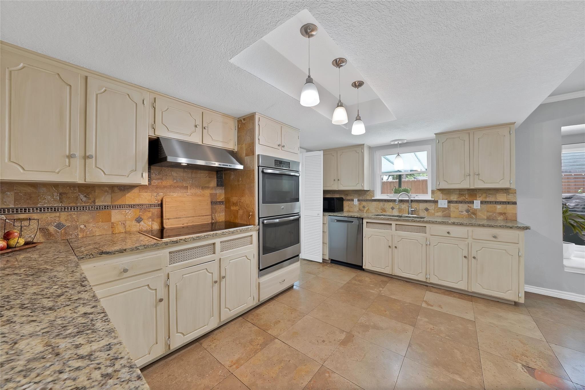 Oak Meadow Dr, Irving, TX 75061 #1