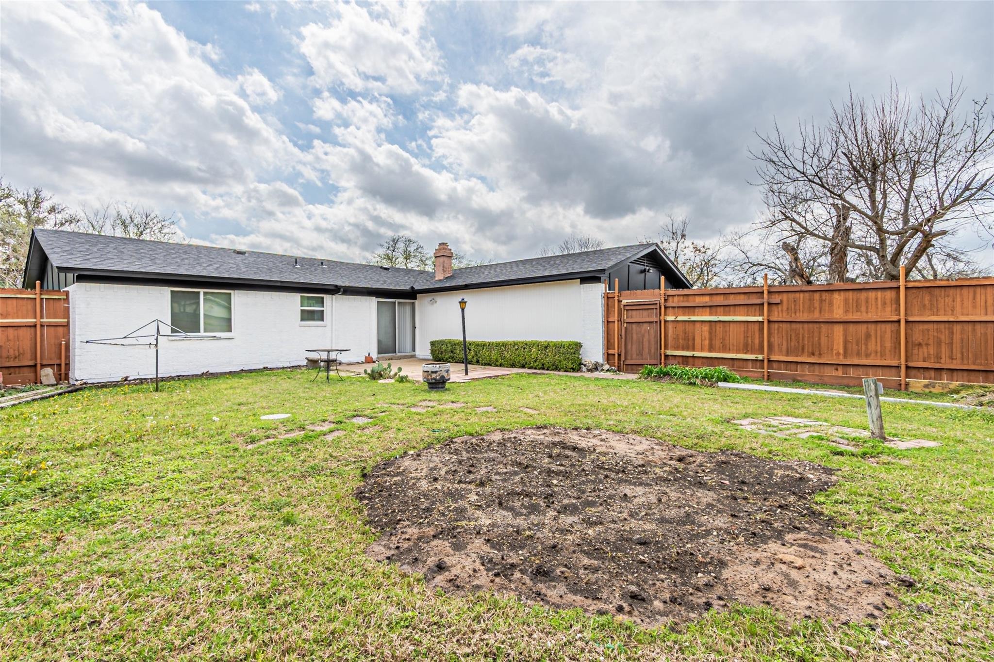 Crockett St, Garland, TX 75042