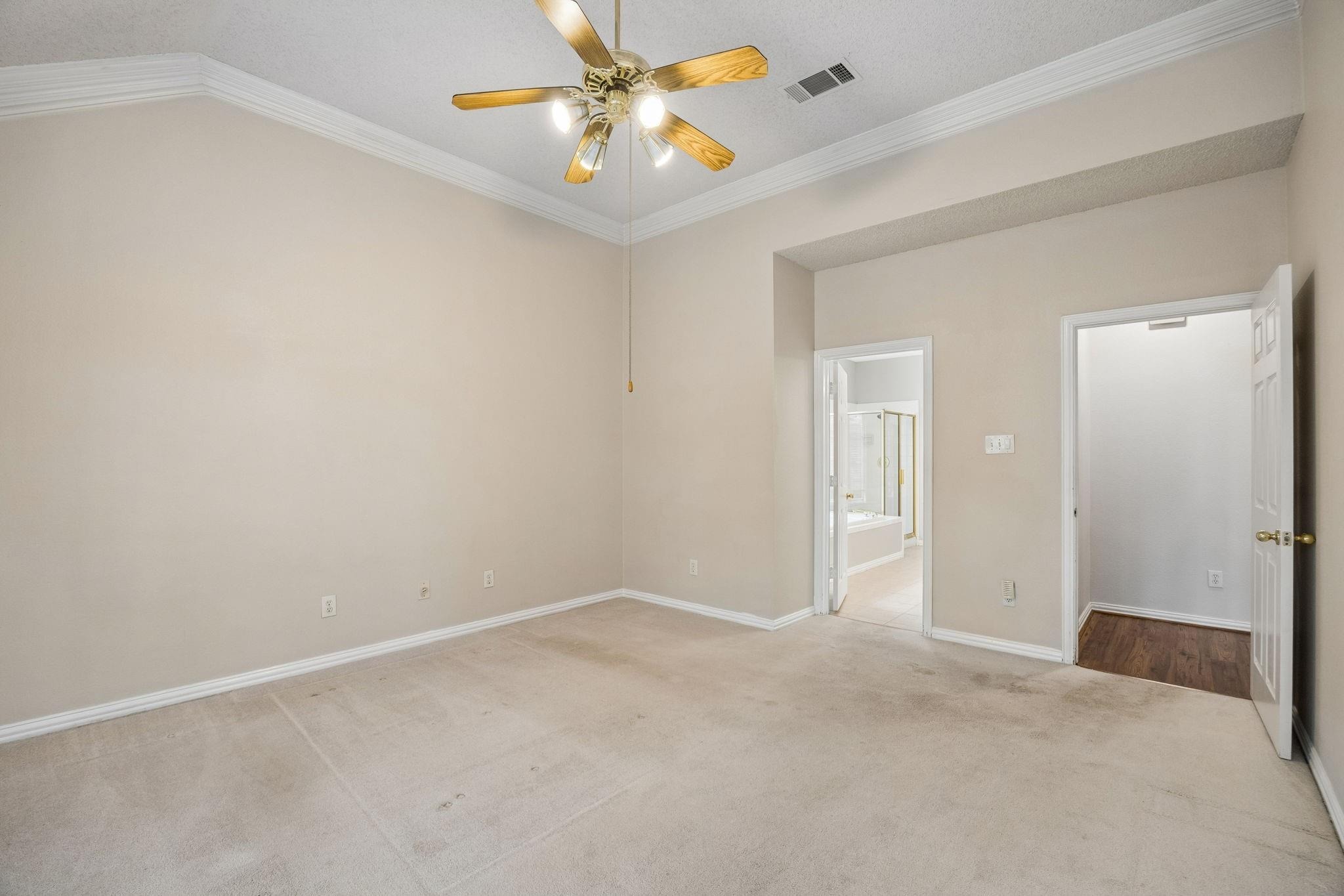 Garden Ridge Ln, Arlington, TX 76006 #1