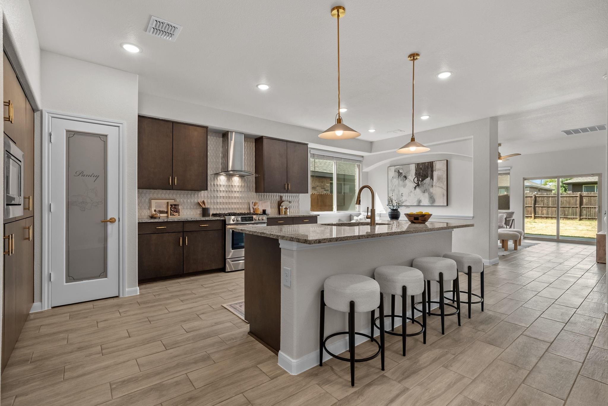 Goldenrod Dr, Godley, TX 76044
