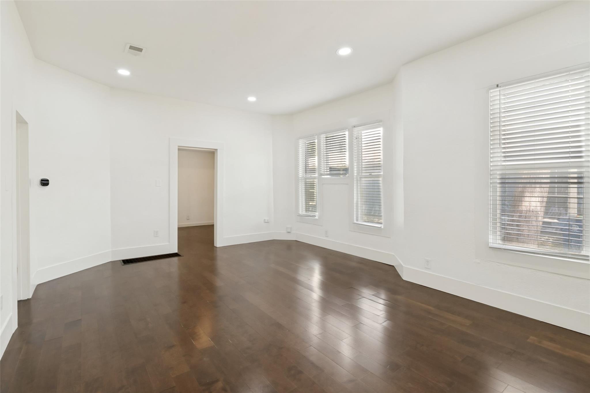 Melba St, Dallas, TX 75208