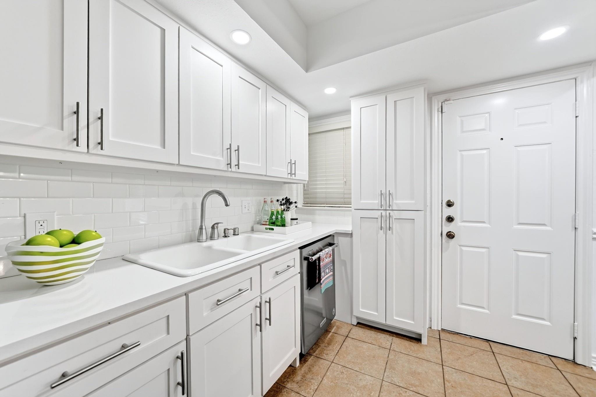 Oriole Dr, Dallas, TX 75209