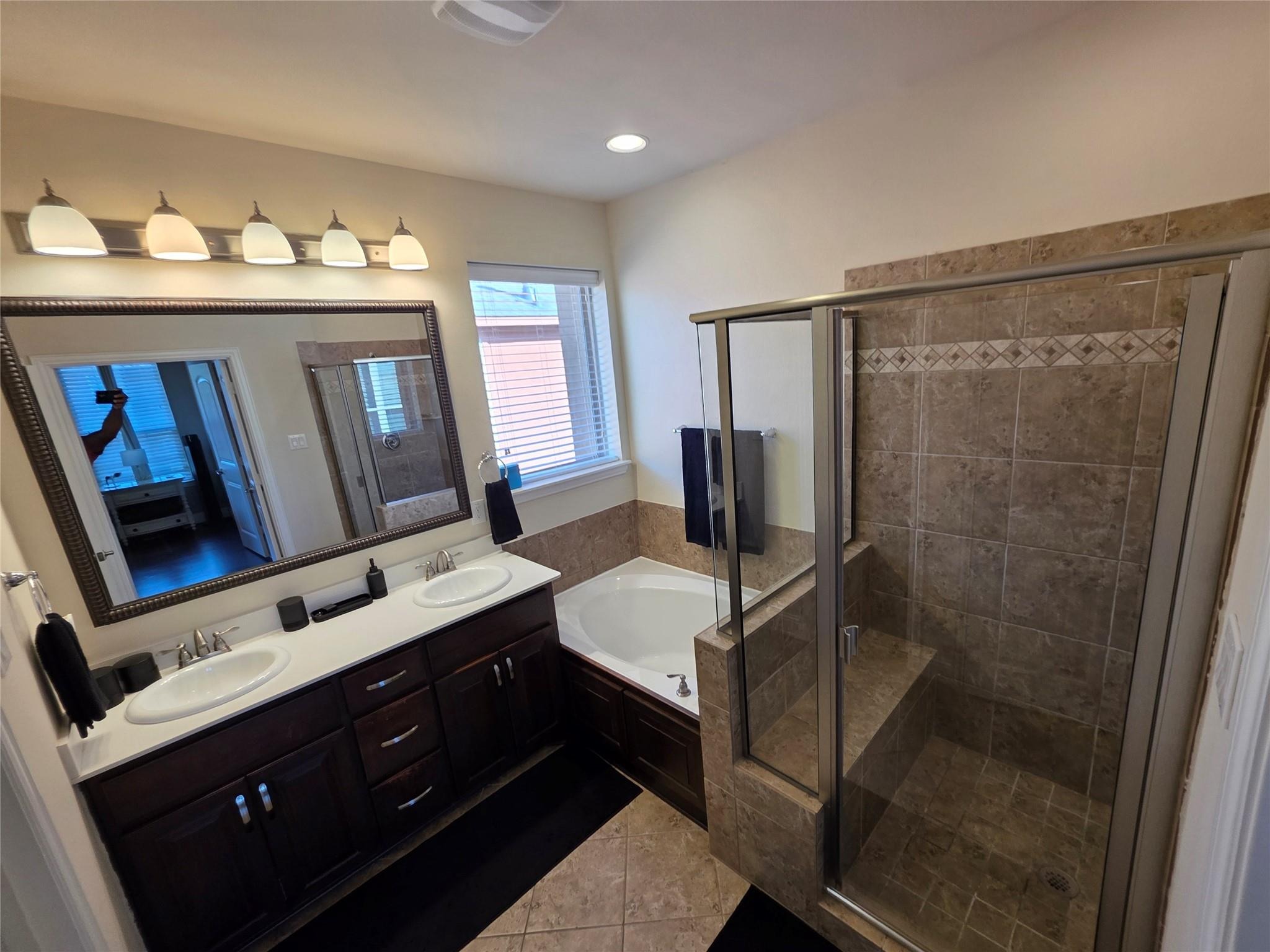 Venice Dr, Grand Prairie, TX 75054 #1