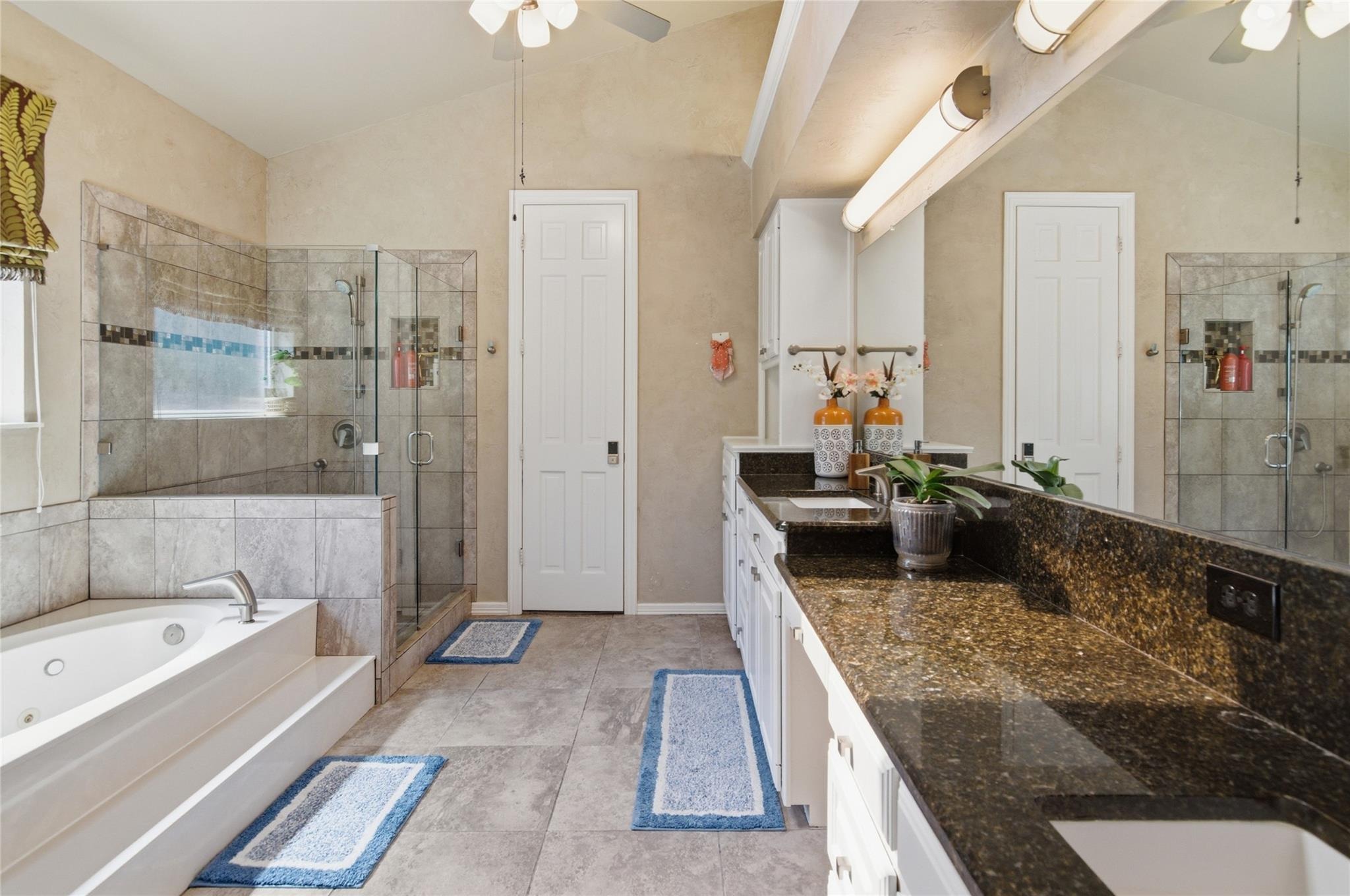 Cottonwood Ln, Colleyville, TX 76034