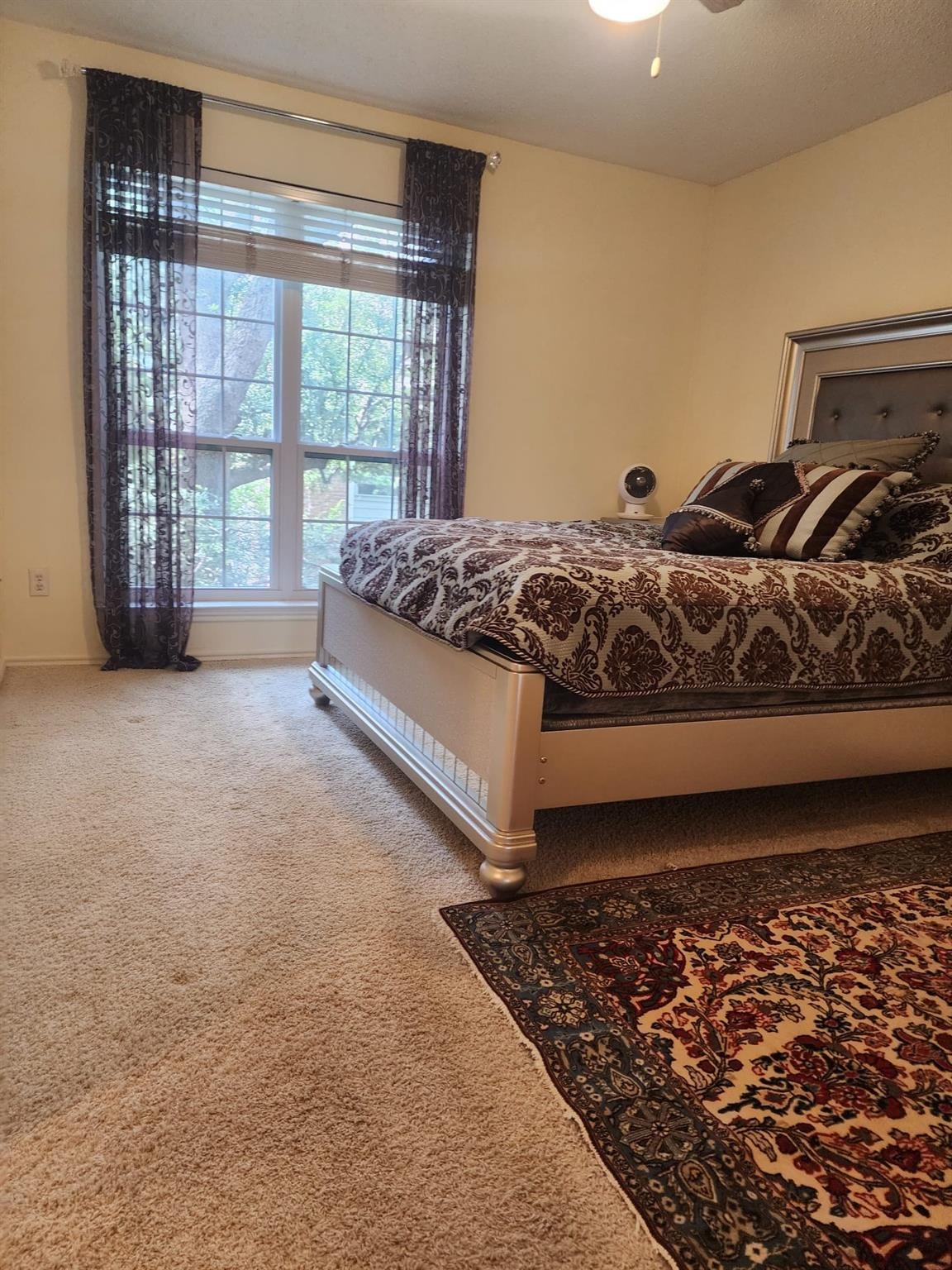 Amesbury Dr, Arlington, TX 76011
