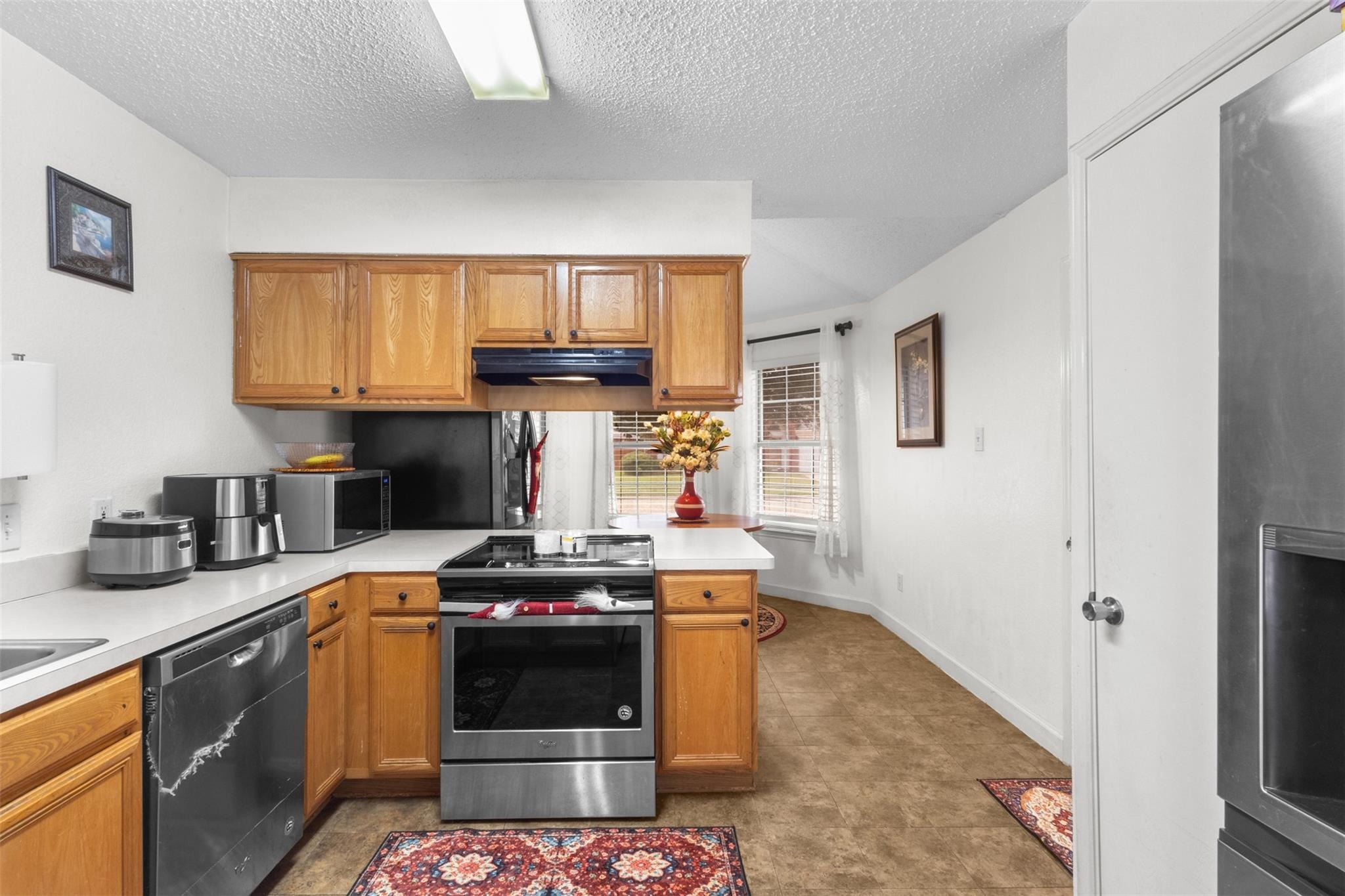 Comiskey Ct, Saginaw, TX 76179 #1