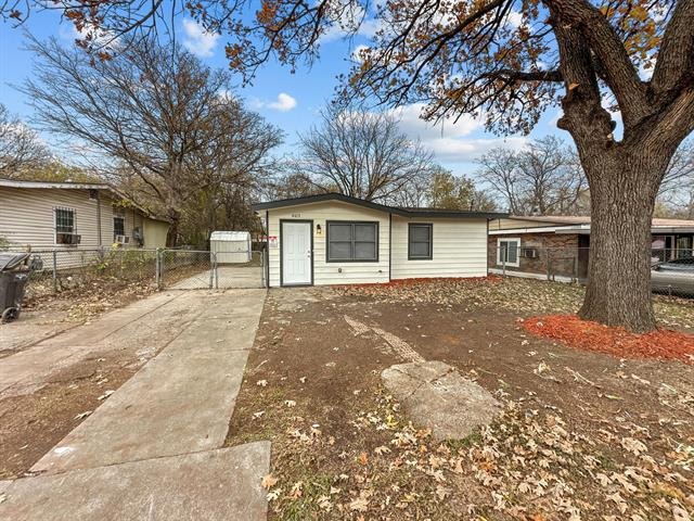 Crenshaw Ave, Fort Worth, TX 76105