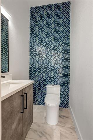 Melba St, Dallas, TX 75208