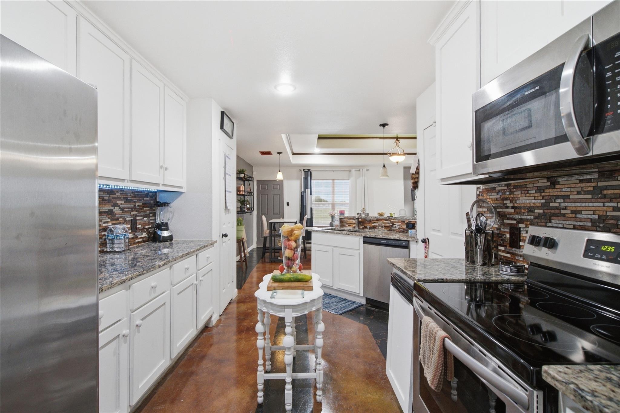 Fitzhugh Ave, Fort Worth, TX 76105