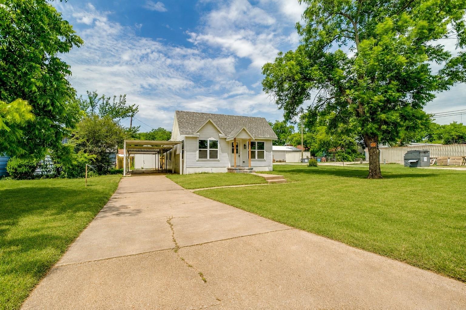 Virginia St, Graham, TX 76450 #1