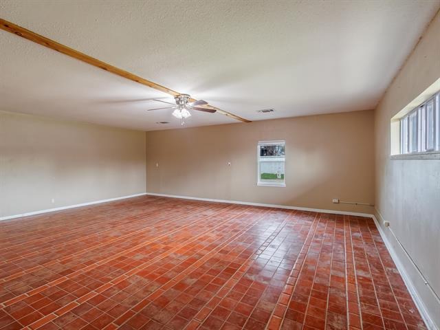 Mississippi St, Coleman, TX 76834