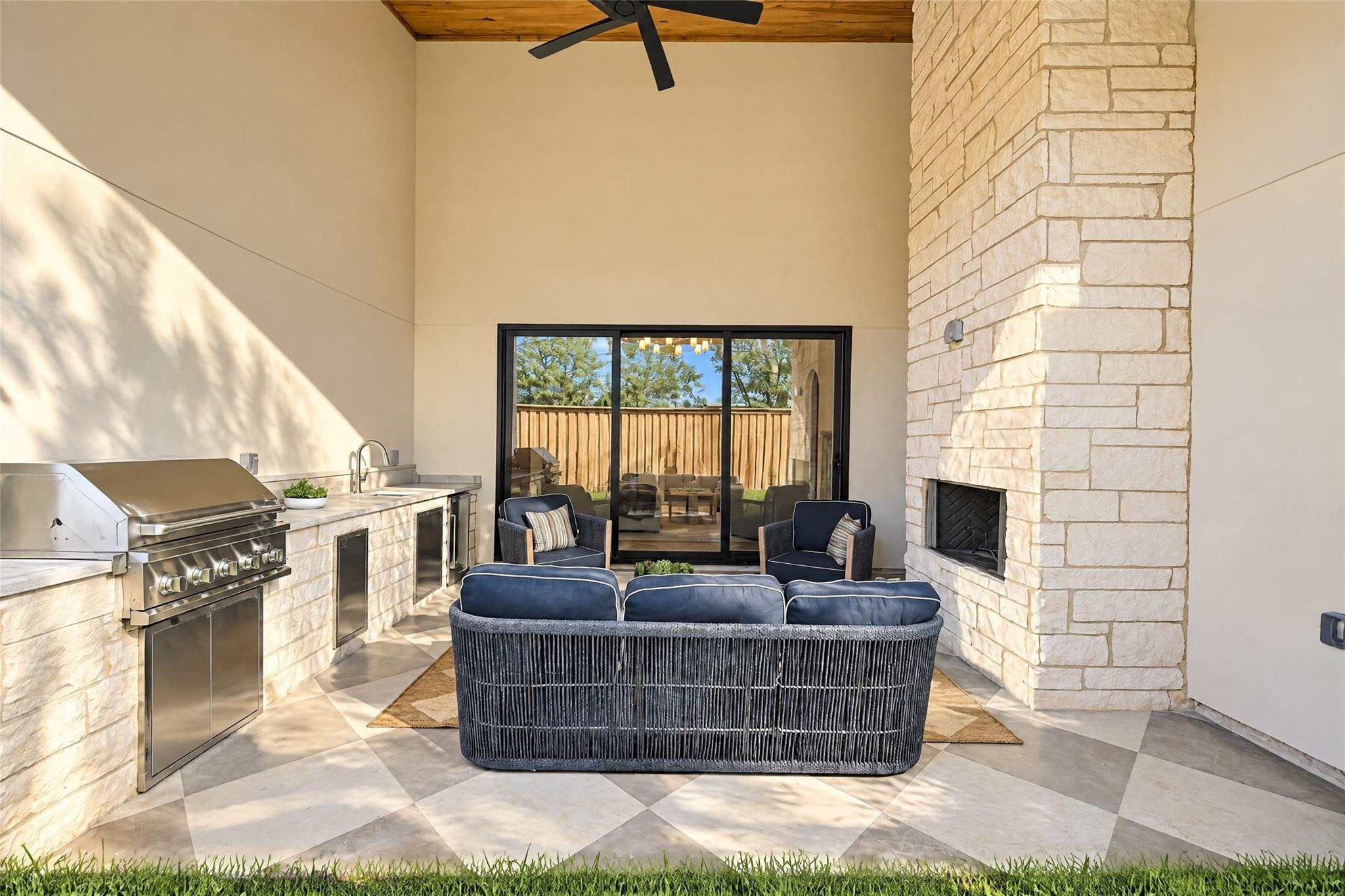 Clover Ln, Dallas, TX 75220