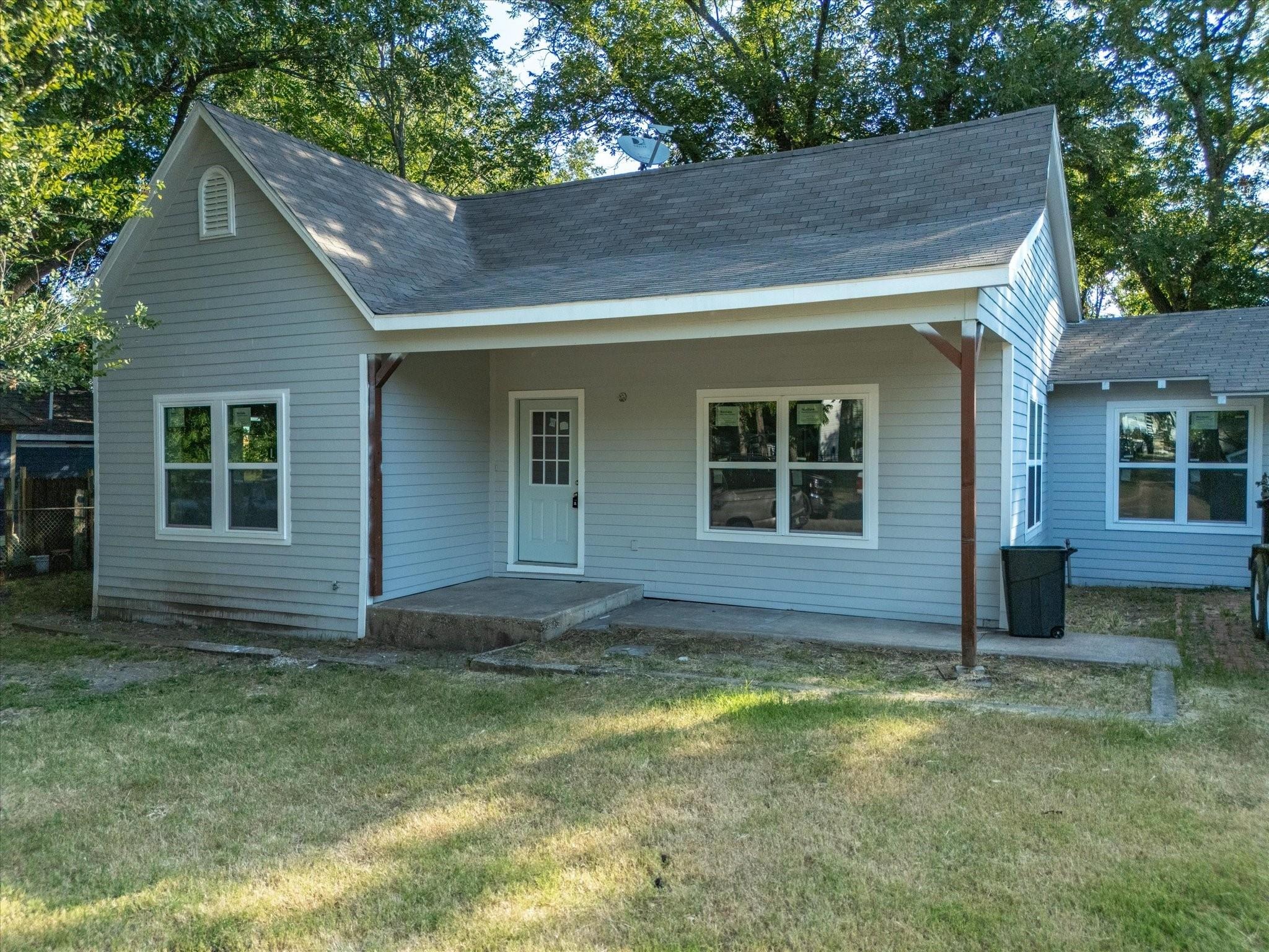 Mckinney St, Ennis, TX 75119 #1