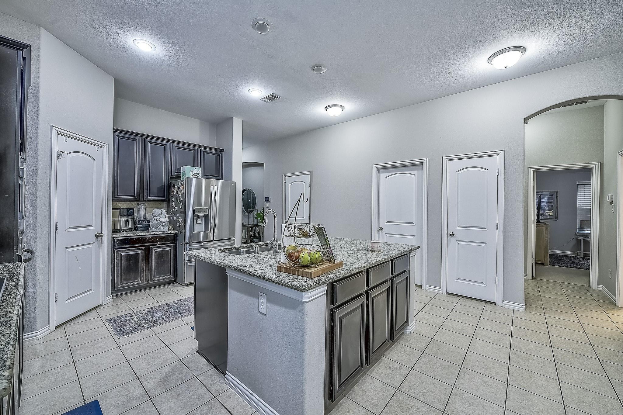 Deer Lake Dr, Mckinney, TX 75071
