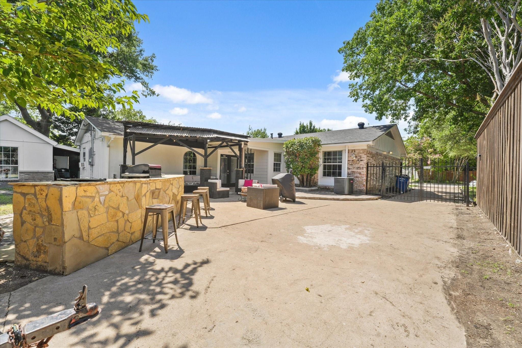 Beechmont Dr, Dallas, TX 75228 #1