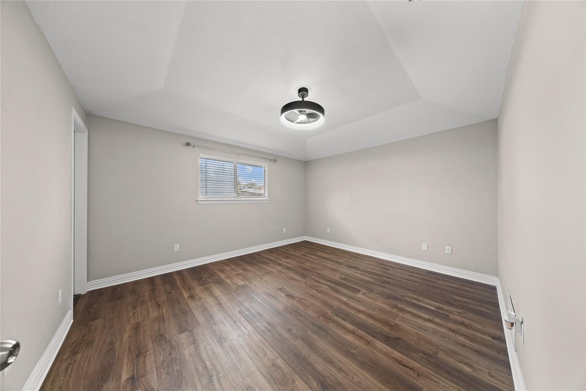 Silverthorne Dr, Dallas, TX 75287 #1