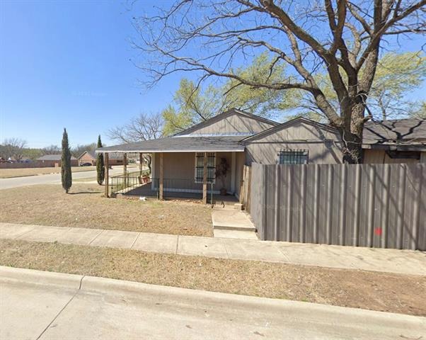 Hampshire Blvd, Fort Worth, TX 76103