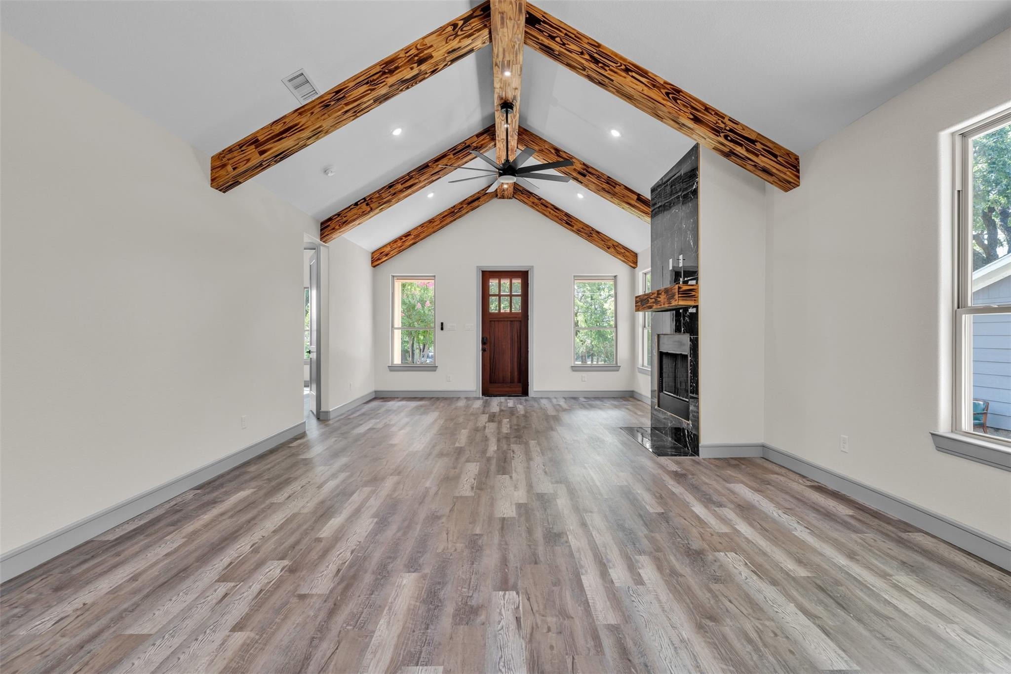 Canton Dr, Fort Worth, TX 76112