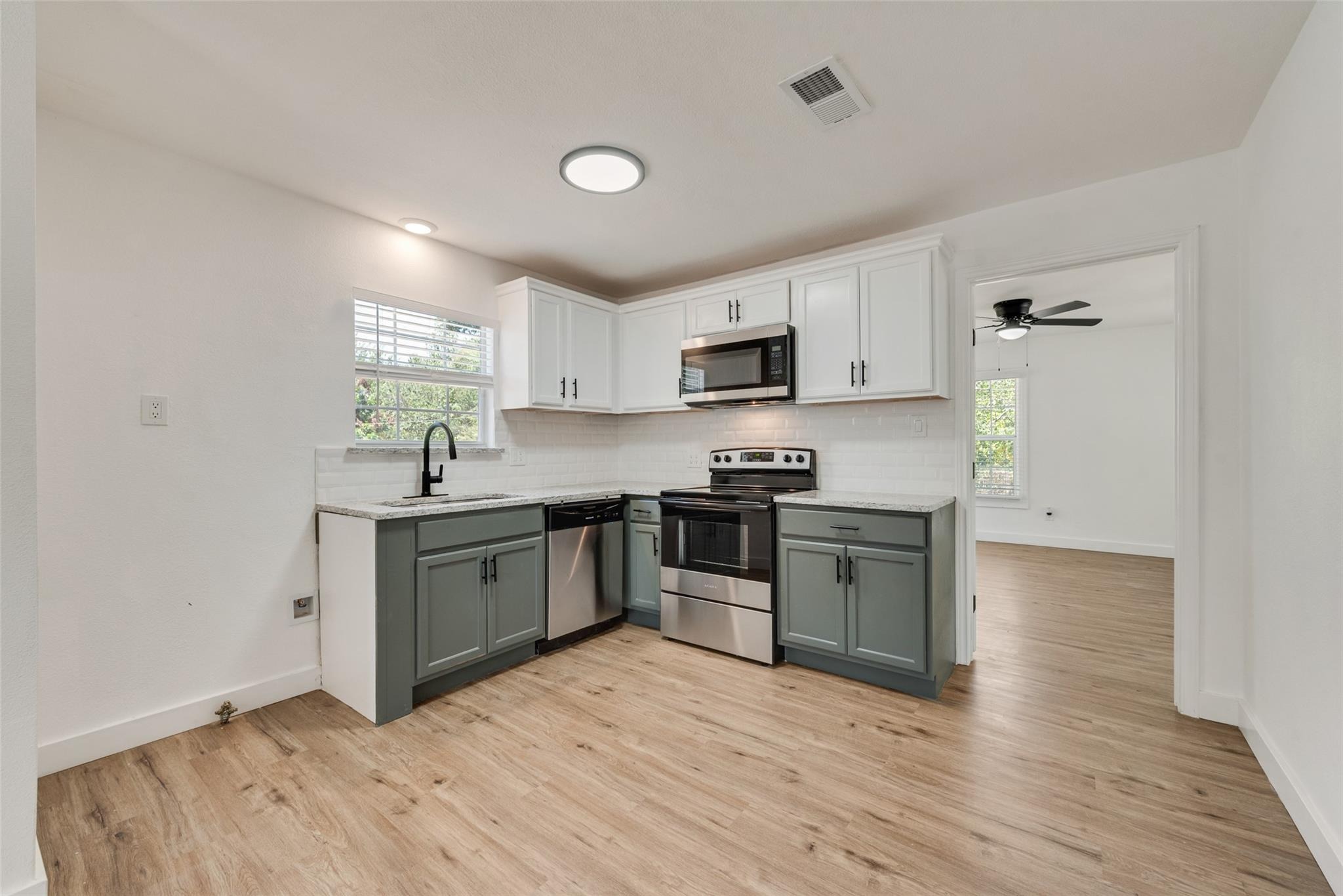 Greenlee St, Fort Worth, TX 76112 #1
