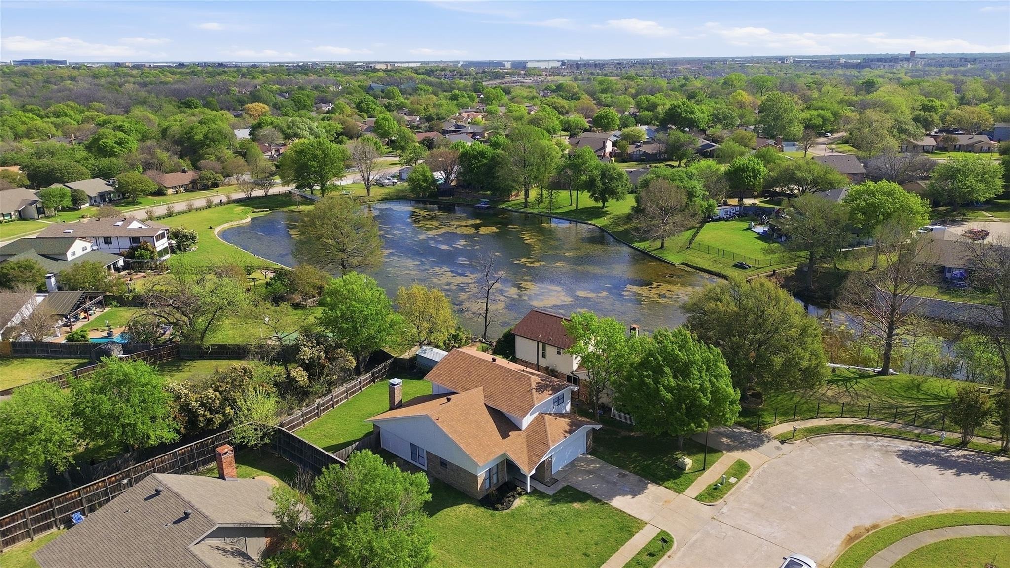 Round Rock Rd, Garland, TX 75044