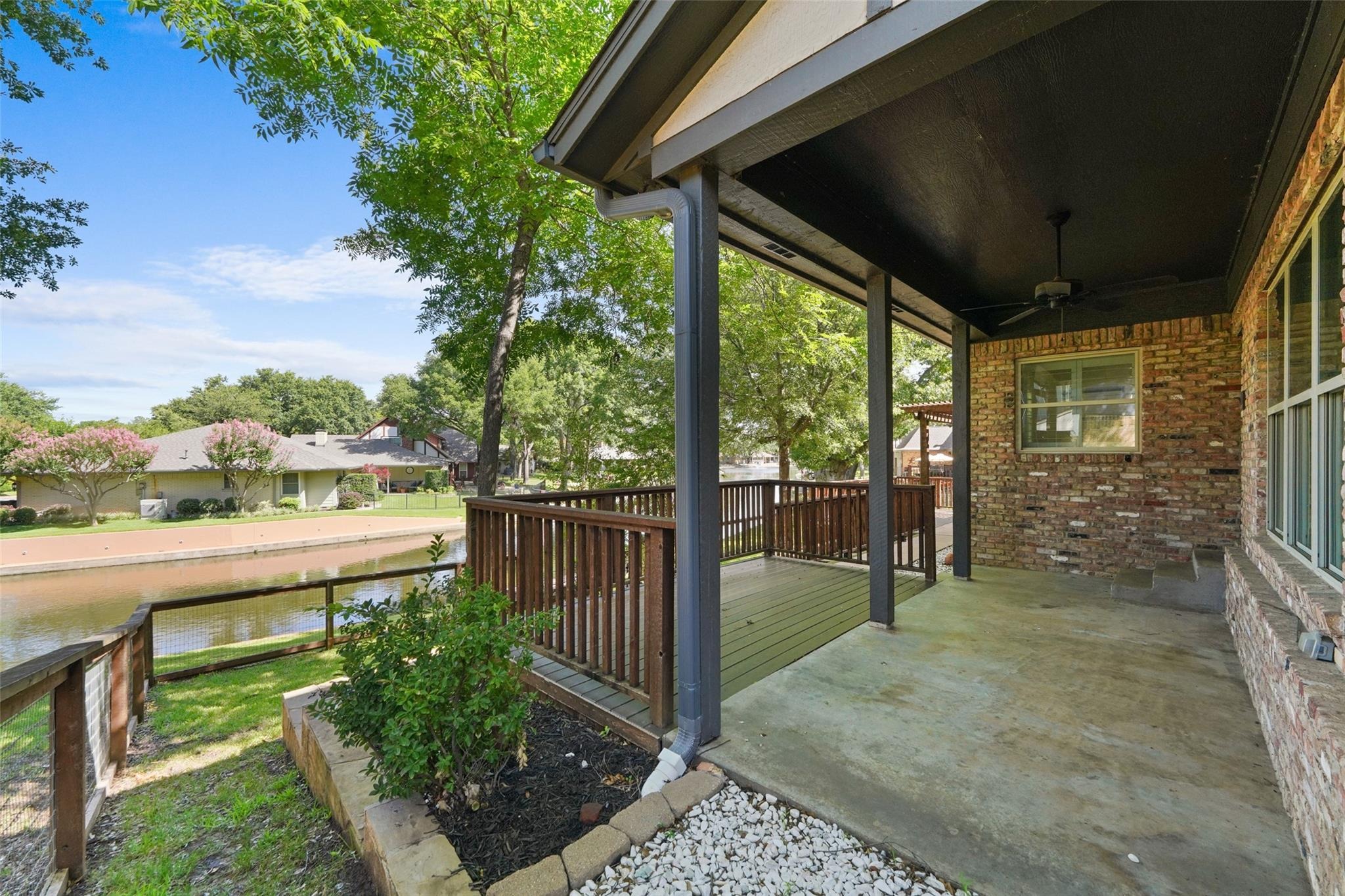 Creekford Dr, Arlington, TX 76012 #1