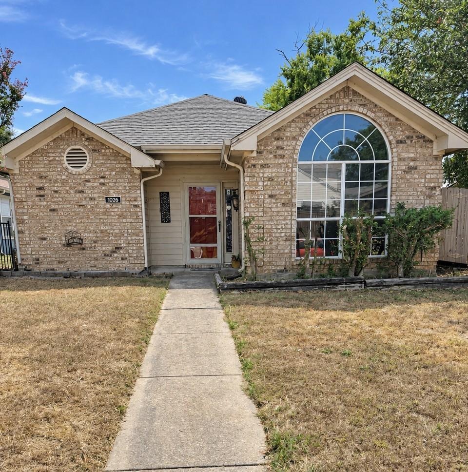 Sanders Dr, Duncanville, TX 75137
