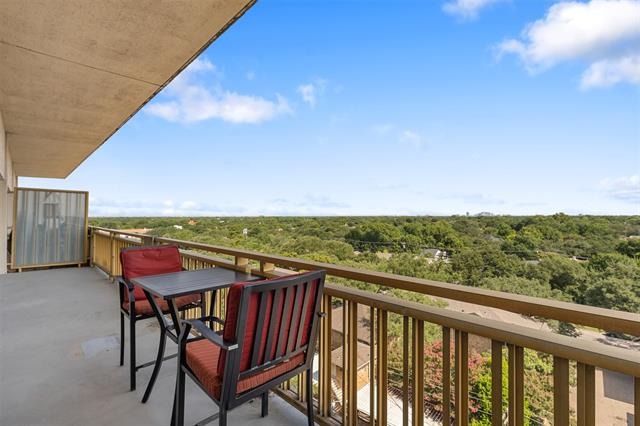 Northwest Hwy, Dallas, TX 75225