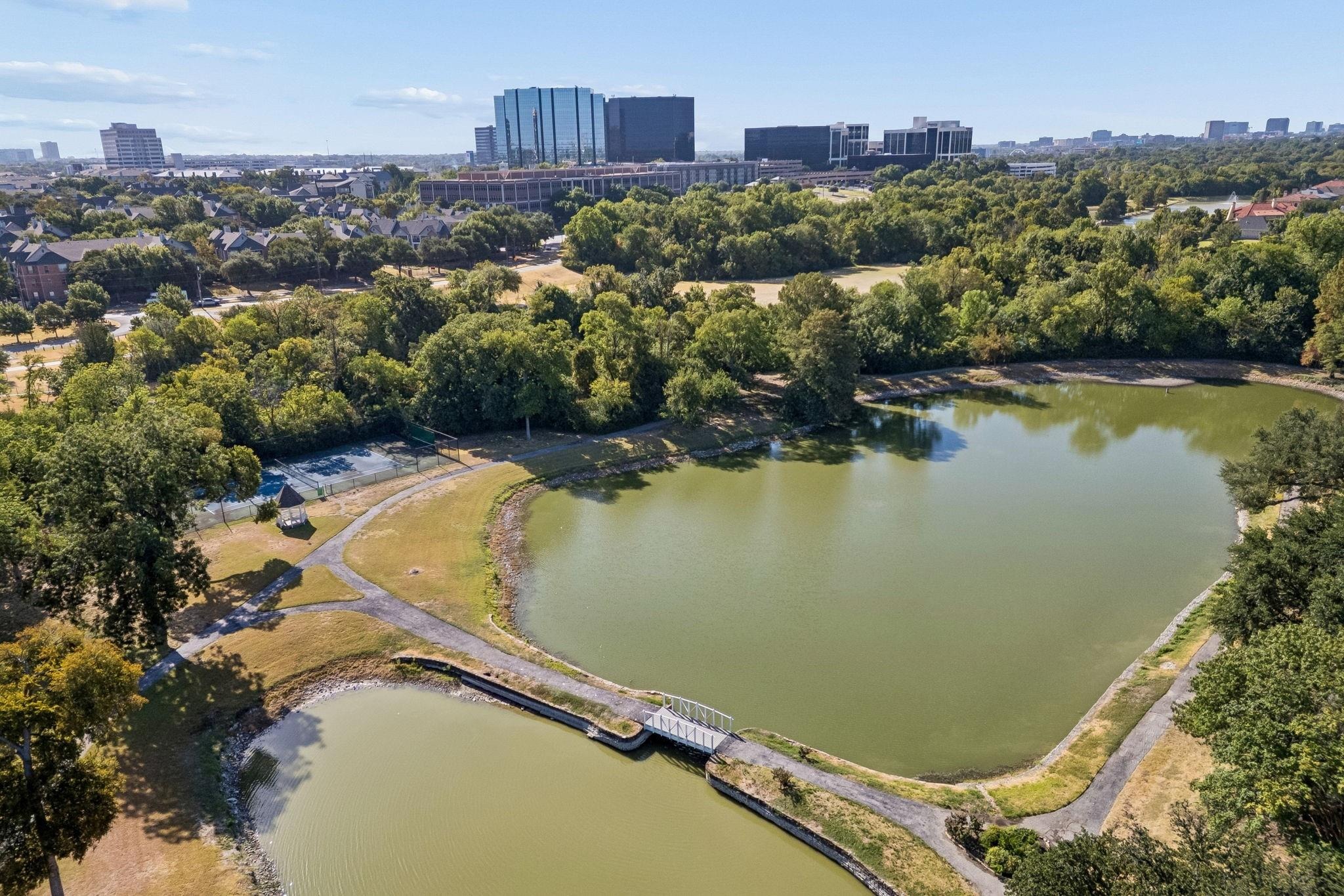 Helsem Bnd, Dallas, TX 75230