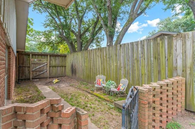 Houston St, Edgewood, TX 75117