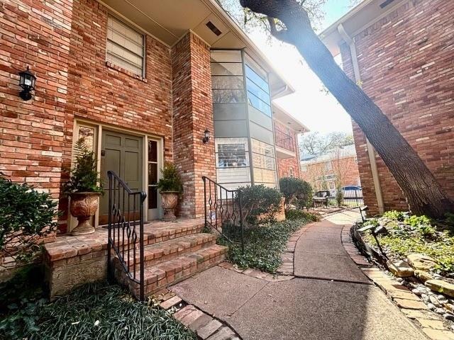 Averill Way, Dallas, TX 75225 #1
